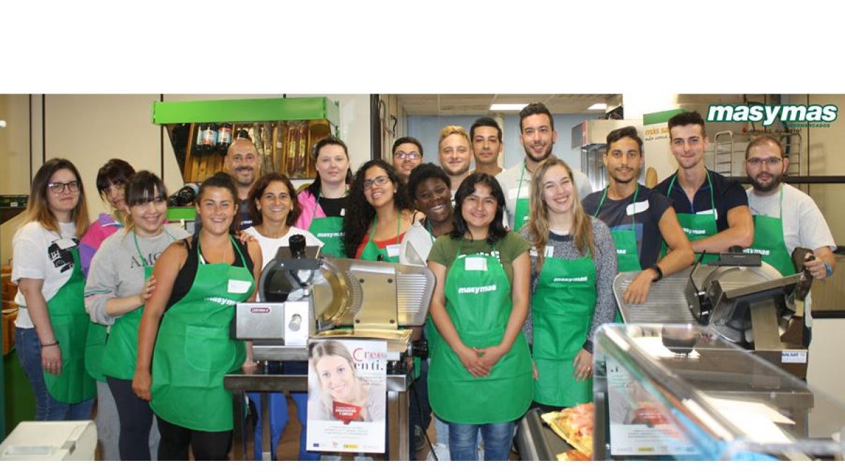 Participantes en el programa formativo de dependientes de supermercado para Masymas.
