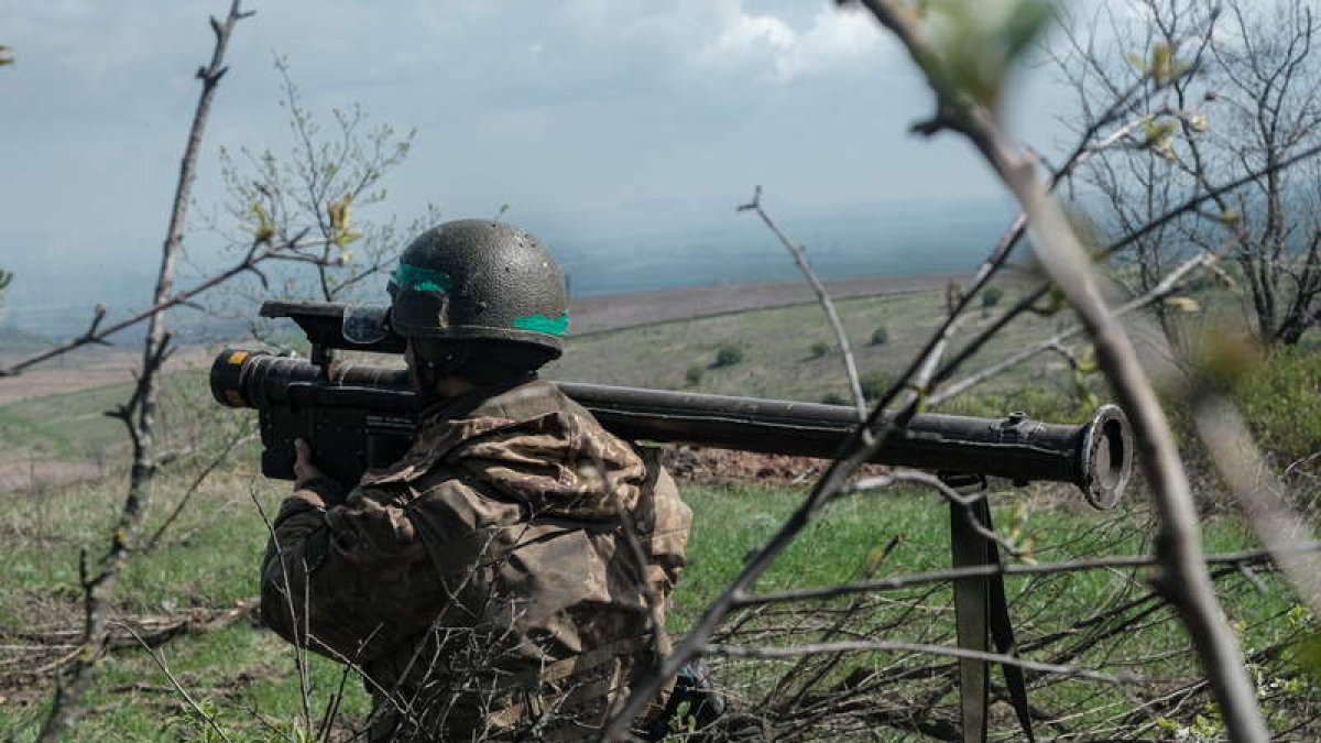 Imagen de un soldado ucraniano en el frente oeste. MARÍA SENOVILLA