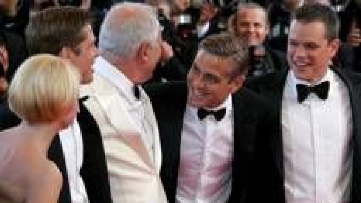 Ellen Barkin, Brad Pitt, Jerry Weintraub, George Clooney y Matt Damon