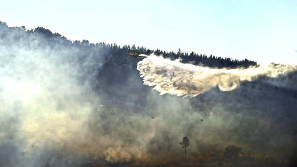 iMAGEN DE ARCHIVO DE UN INCENDIO EN SAN ANDRÉS