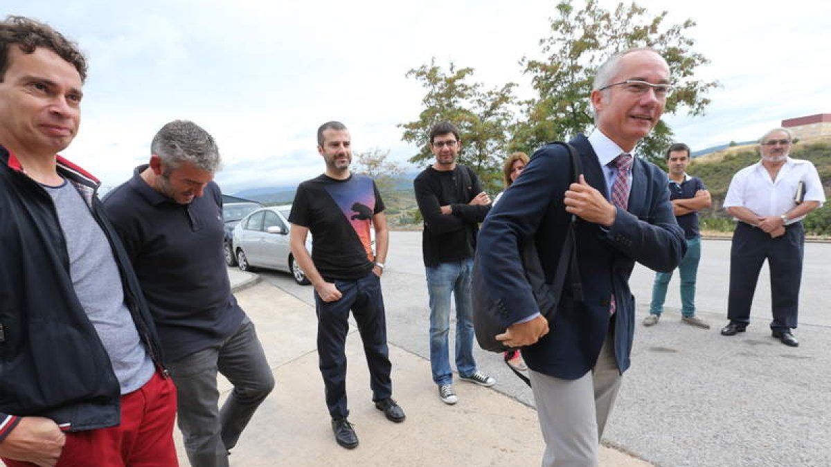 Los alcaldes mineros se reunieron ayer con Mantero en la Mina Escuela de La Ribera