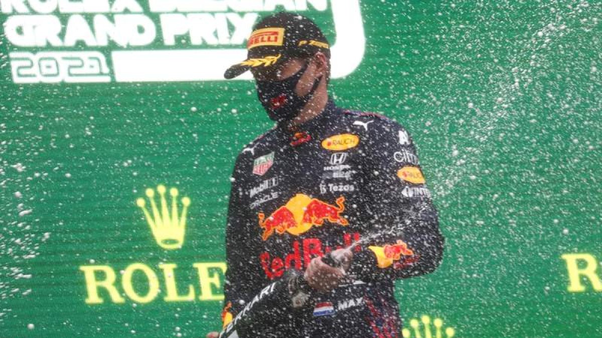 Verstappen se apuntó un Gran Premio ‘surrealista’. LECOCQ