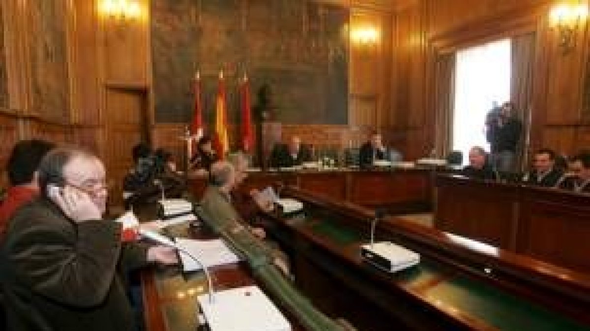 Los representantes de los municipios mineros se reunieron ayer en la Diputación de León