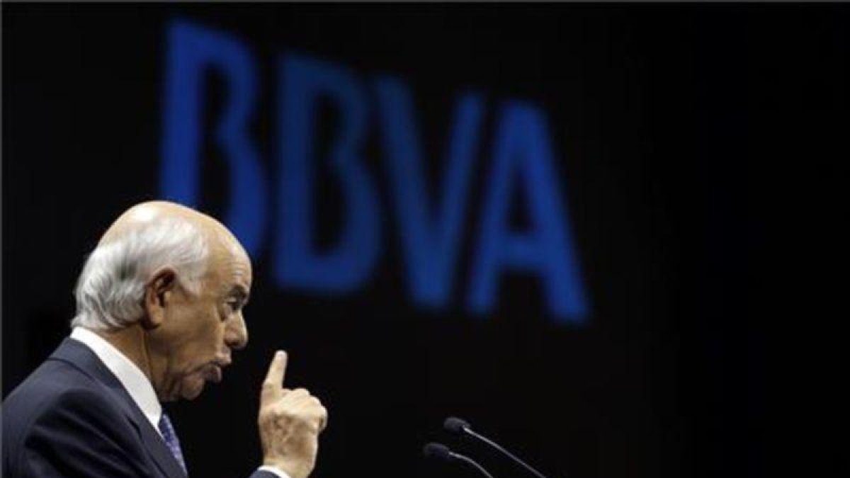 El presidente del BBVA, Francisco Hernández, sostiene que las fortalezas bancarias son una oportunidad ante la digitalización del sector.