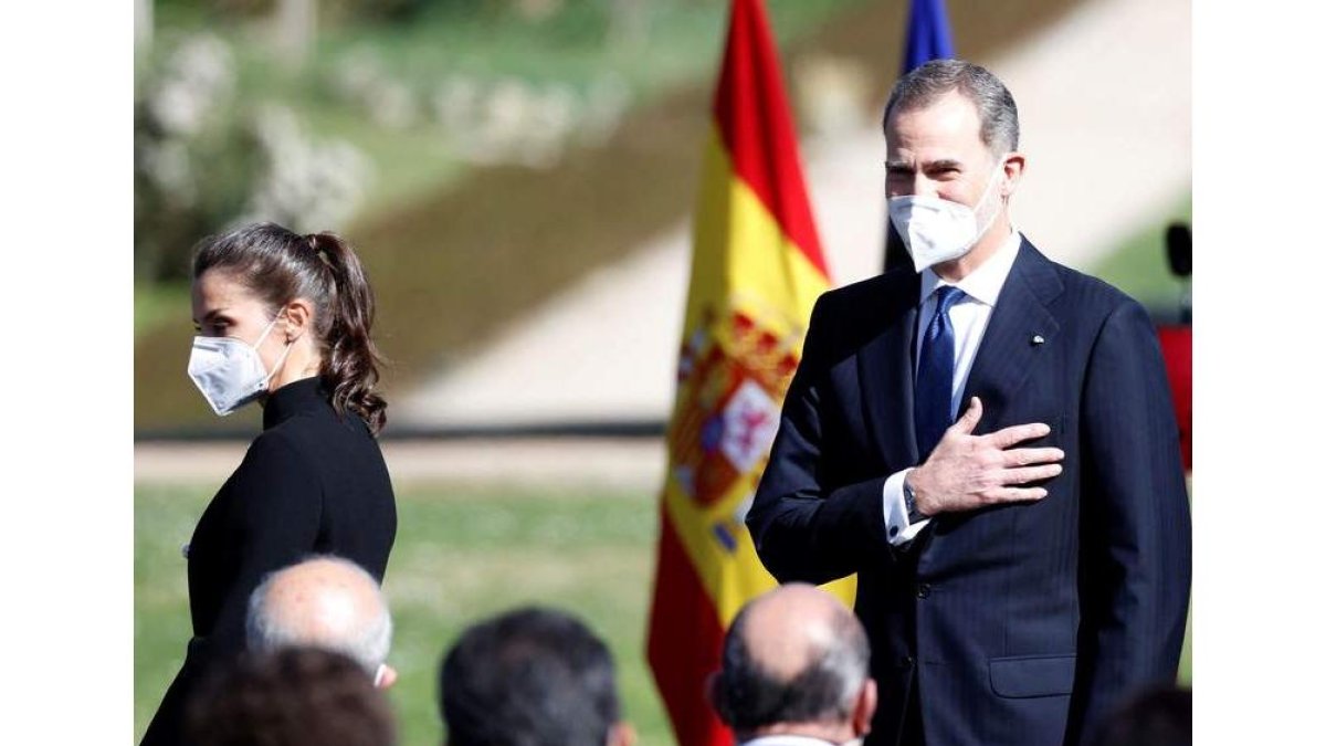 Los reyes, en el homenaje a las víctimas del terrorismo el 11 de marzo en Madrid. MARISCAL