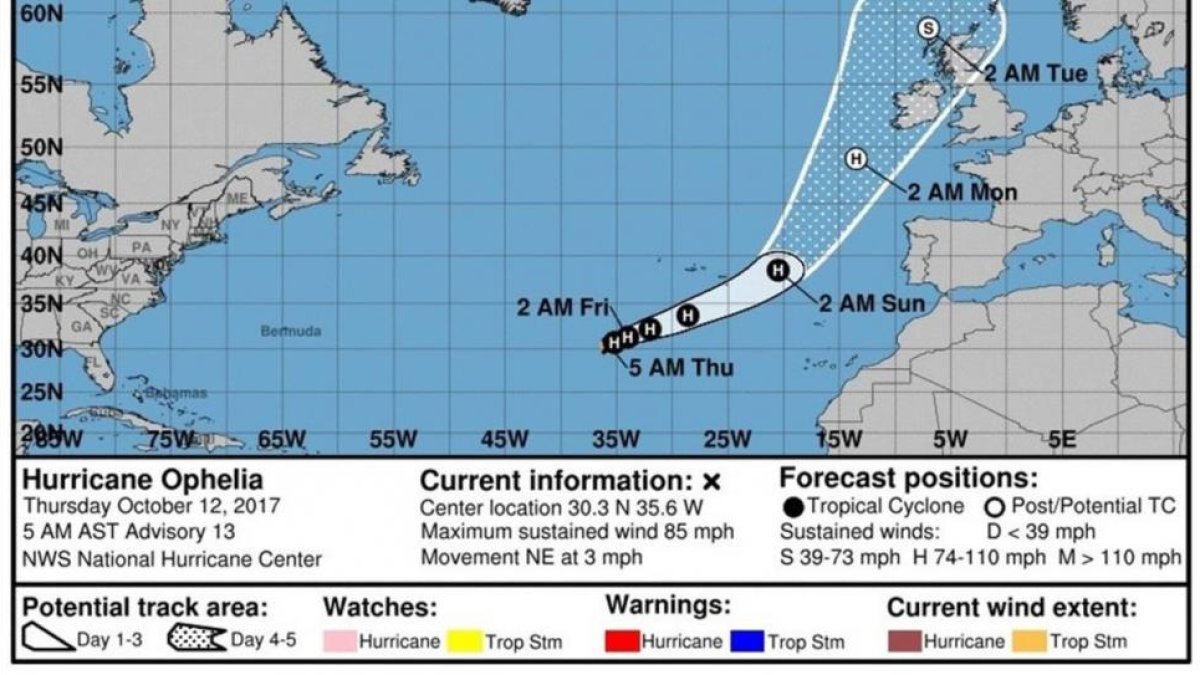 Trayectoria prevista para el huracán Ofelia por el Centro Nacional de Huracanes de Estados Unidos.
