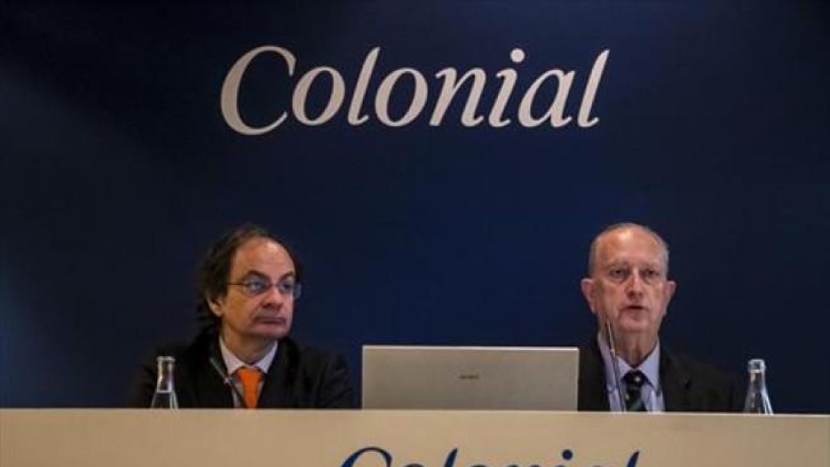 El consejero delegado de Colonial, Pere Viñolas (i), y el presidente, Juan José Brugera (d).