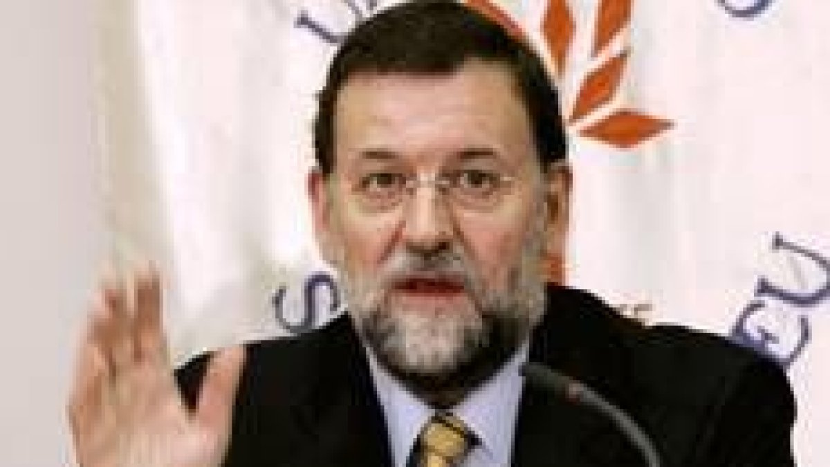 Rajoy durante su conferencia sobre la relación Iglesia-Estado