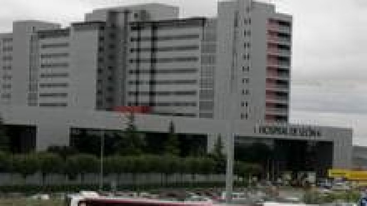 Los sanitarios de Urgencias del Hospital de León exigen más trabajadores para mejorar la atención