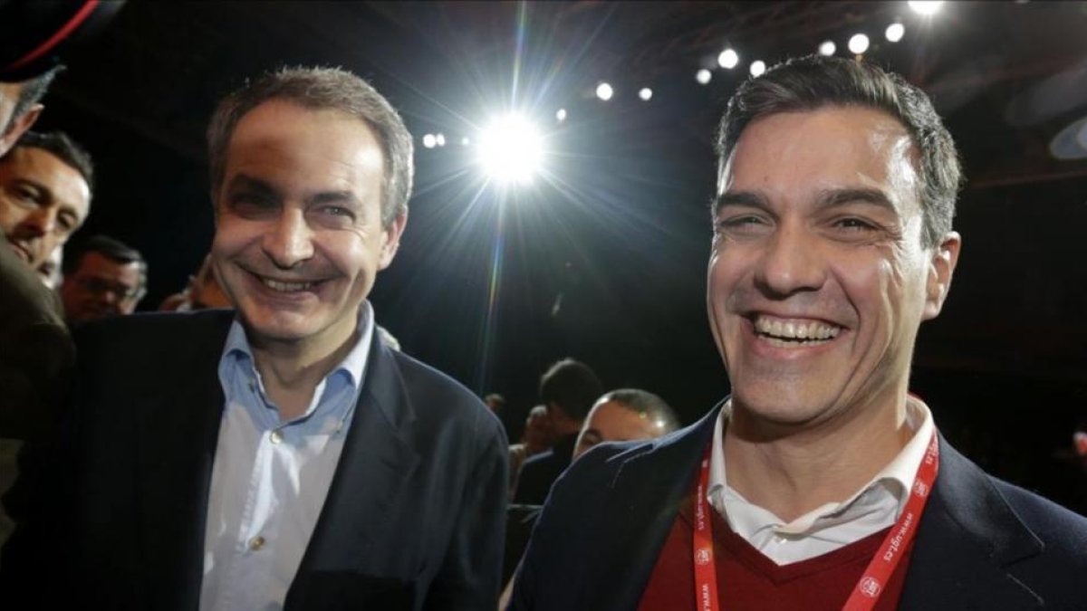 Pedro Sánchez y José Luis Rodríguez Zapatero, el pasado miércoles en el congreso de UGT.