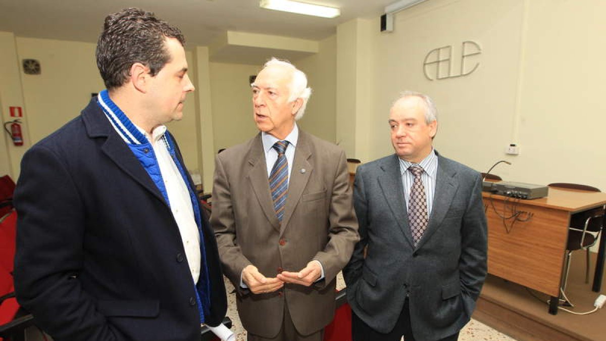 Javier Morán, Manuel Ángel Fernández y Hermenegildo Fernández ayer en la Fele.