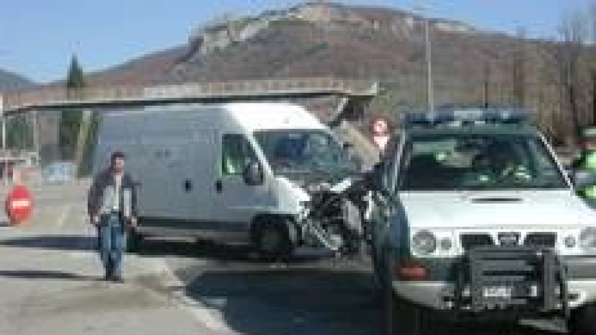 La carretera N- 630 es uno de los puntos negros a su paso por la montaña central