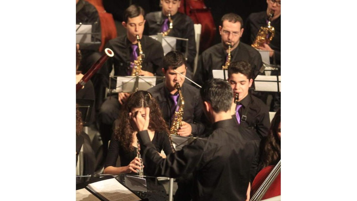 La Banda de Música de Ponferrada, en una actuación. L. DE LA MATA