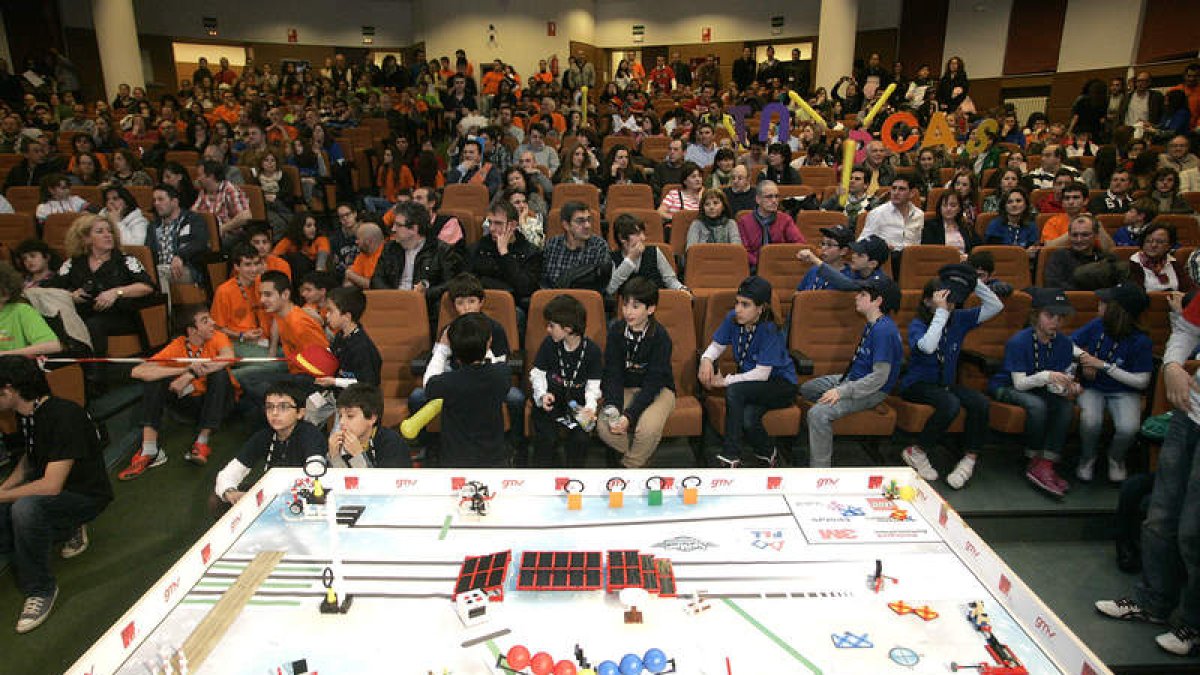 Uno de los campeonatos Lego celebrados en la ULE. DL