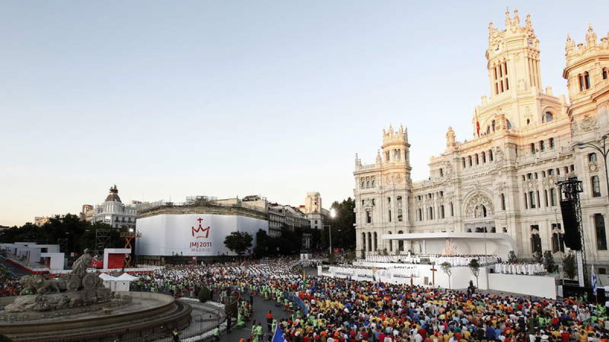 La primera jornada tuvo por escenario la plaza de Cibeles, junto al Ayuntamiento de Madrid.
