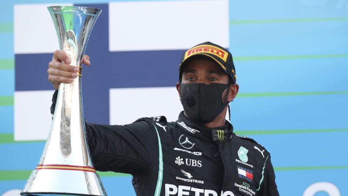 Hamilton sigue dominando con brazo de hierro el Mundial de Fórmula 1 de 2020. ALBERT GEA