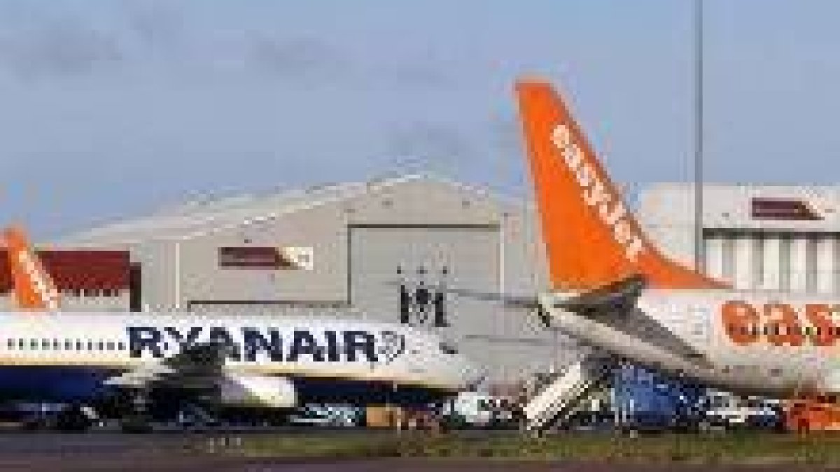 EasyJet y Ryanair son las compañías líderes en vuelos de bajo coste en el mercado aéreo