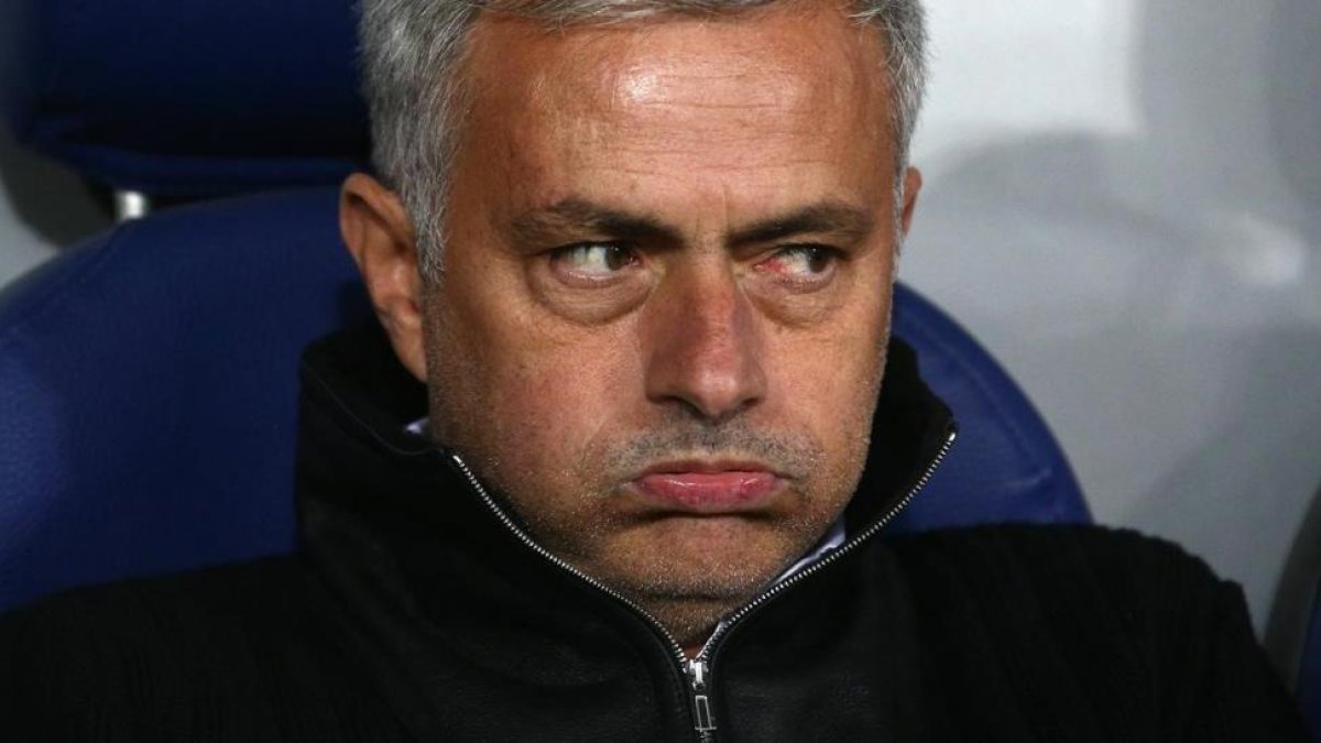 José Mourinho, en un partido del Manchester United.