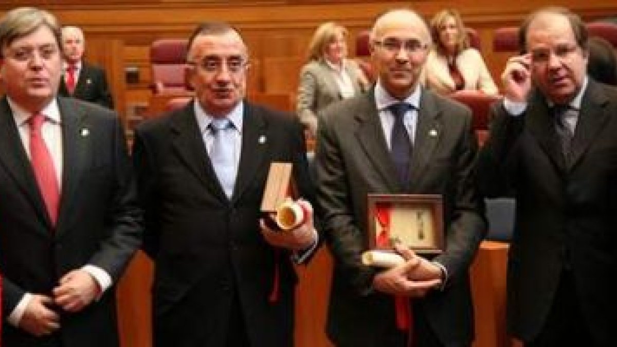 Fernández Santiago, el presidente de la Diputación de Valladolid, el alcalde de Fuensaldaña y Herrer