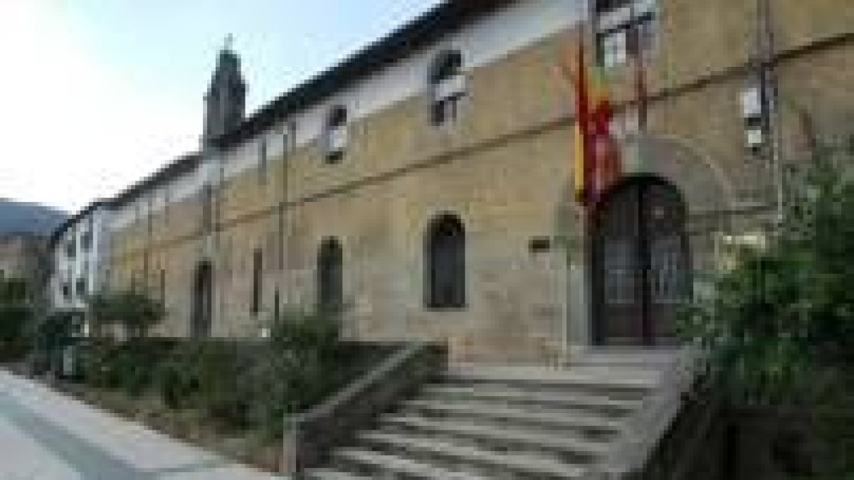 El colegio de la Divina Pastora se encuentra en una de las zonas más céntricas de Villafranca