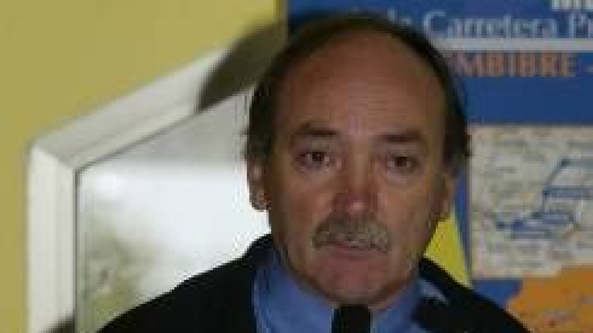 El alcalde de Folgoso, Manuel Otero, cree que la cantera es beneficiosa