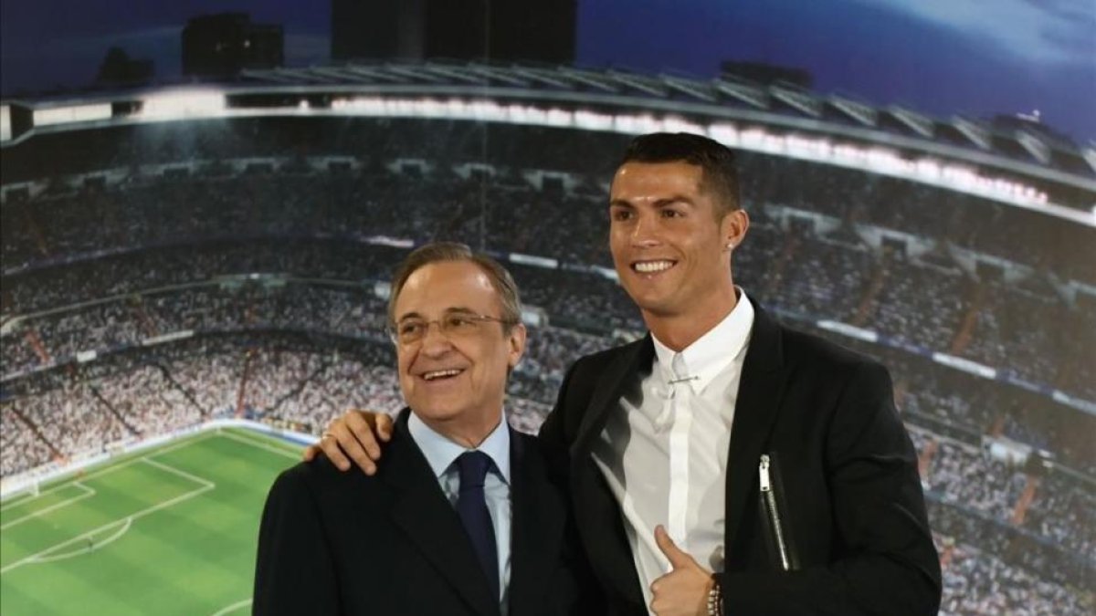 Florentino Pérez y Cristiano Ronaldo, el pasado 7 de noviembre cuando fue ampliado el contrato del portugués hasta el 2021.