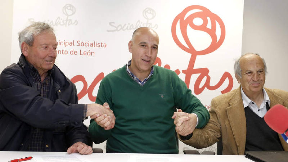 Marcelino Fernández, Diez y José Luis Gavilanes, ayer.
