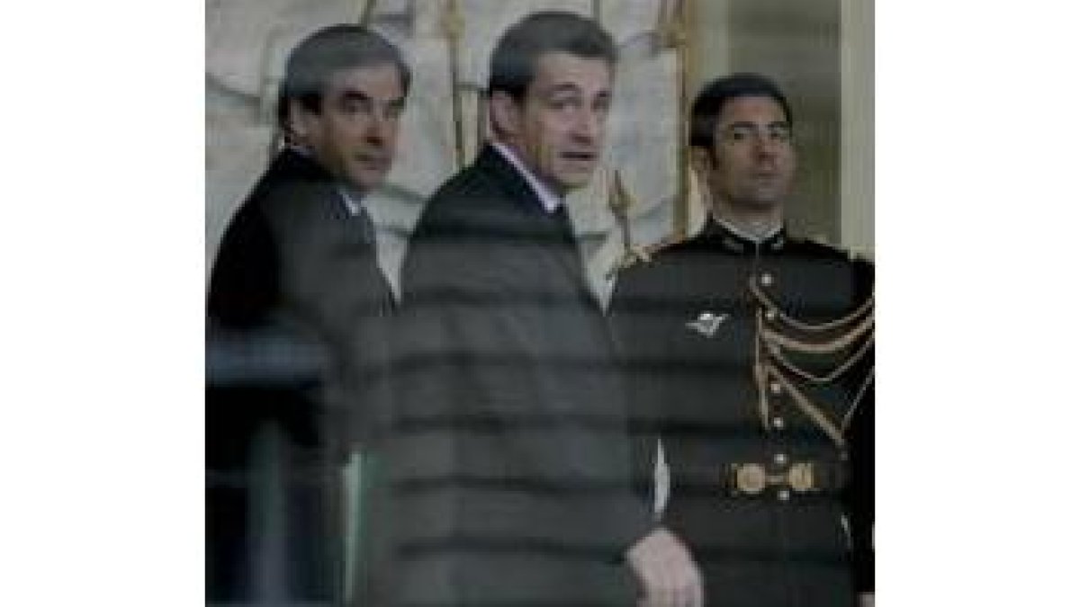 La remodelación gubernamental ha enfrentado a Fillón y Sarkozy