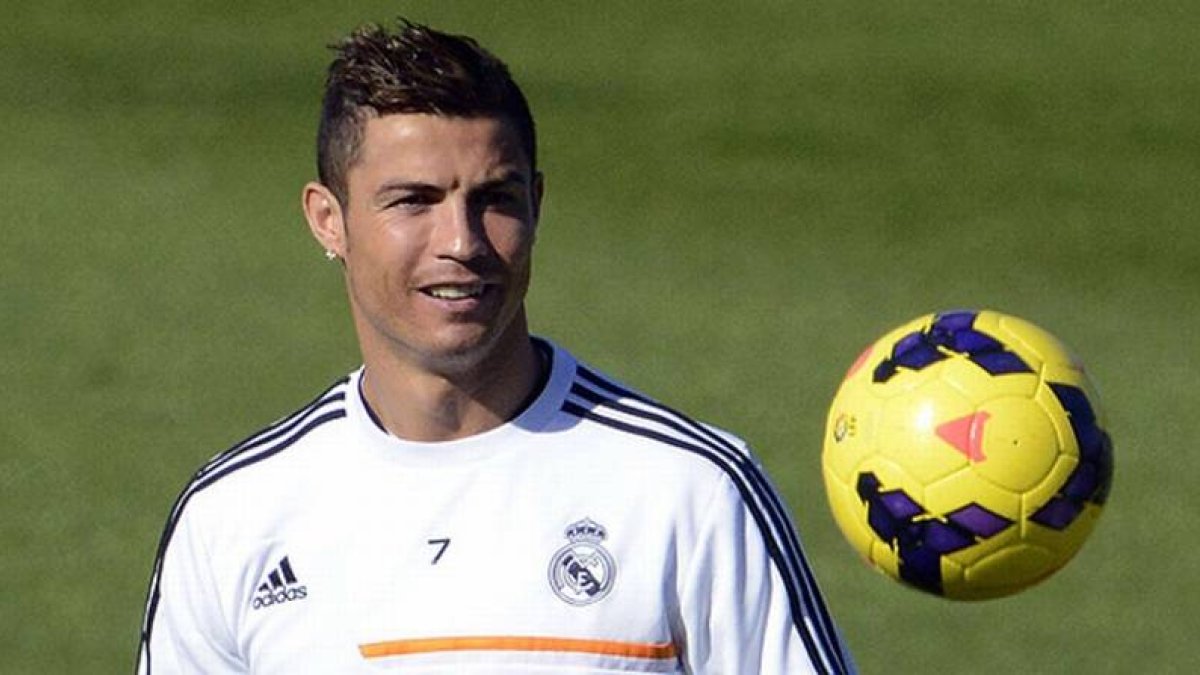Cristiano Ronaldo, durante un entrenamiento del Madrid.