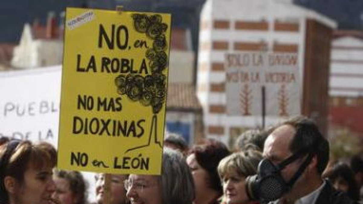 Imagen de una de las manifestaciones organizadas contra la contaminación en La Robla