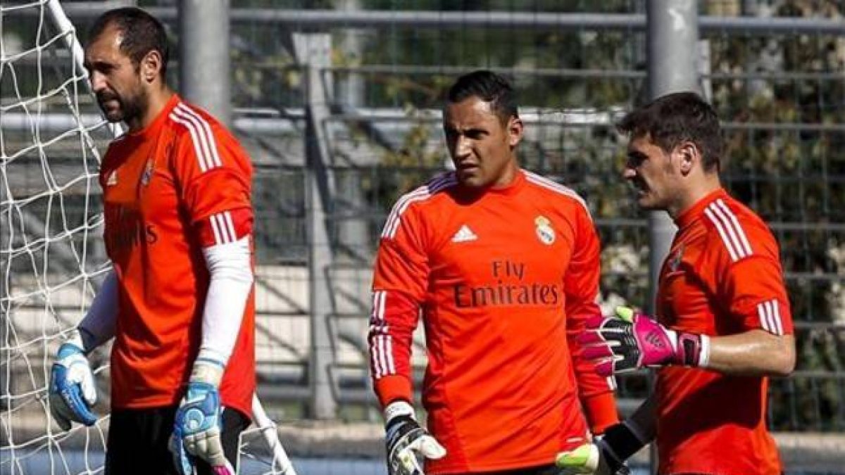 Diego López, Casillas y Navas, durante el último entrenamiento del portero gallego en Valdebebas, el pasado viernes.