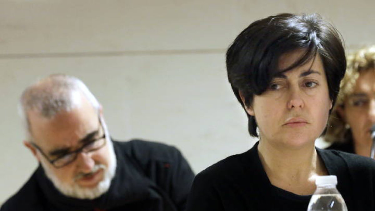 Rosario Porto y Alfonso Basterra durante una sesión de hoy del juicio celebrado en 2015. LAVANDEIRA JR