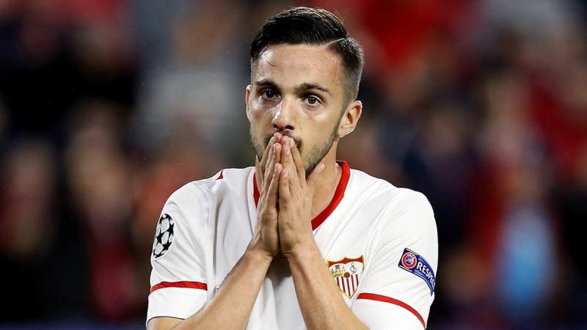 Pablo Sarabia, tras fallar una ocasión ante el Bayern de Múnich durante el partido. VIDAL