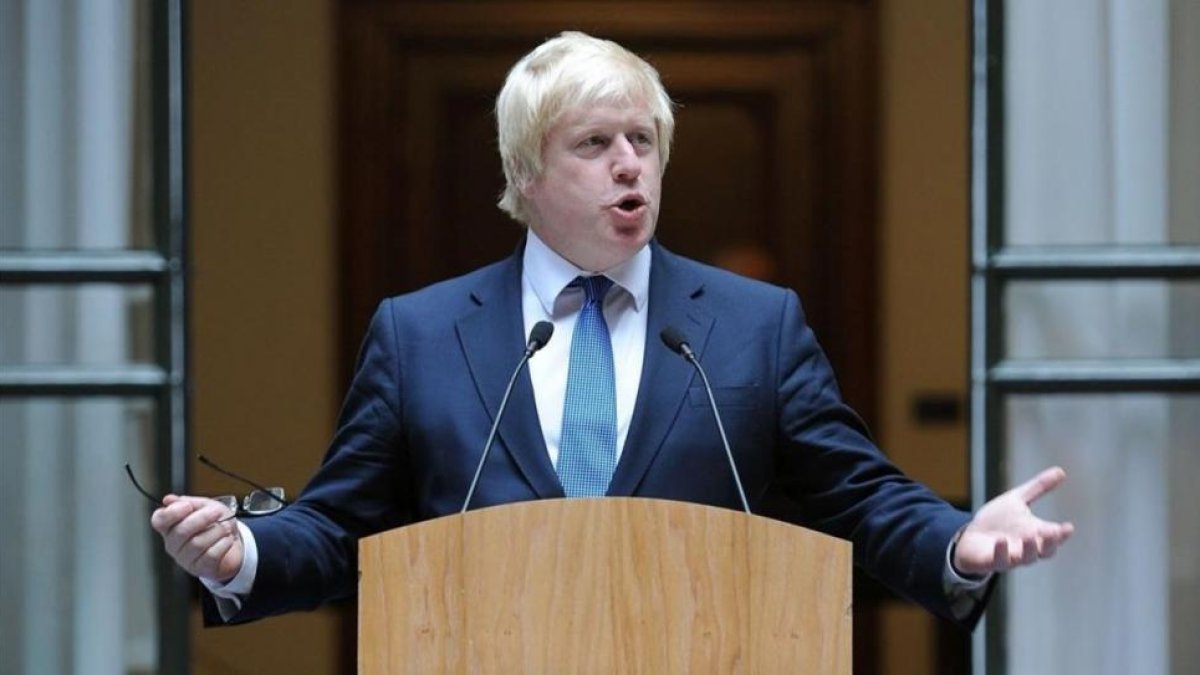 El Ministro de Asuntos Exteriores británico, Boris Johnson, en una comparecencia ante los medios.