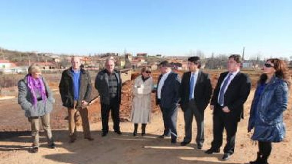 La presidenta visitó ayer las obras de abastecimiento de agua llevadas a cabo en Ardoncino.