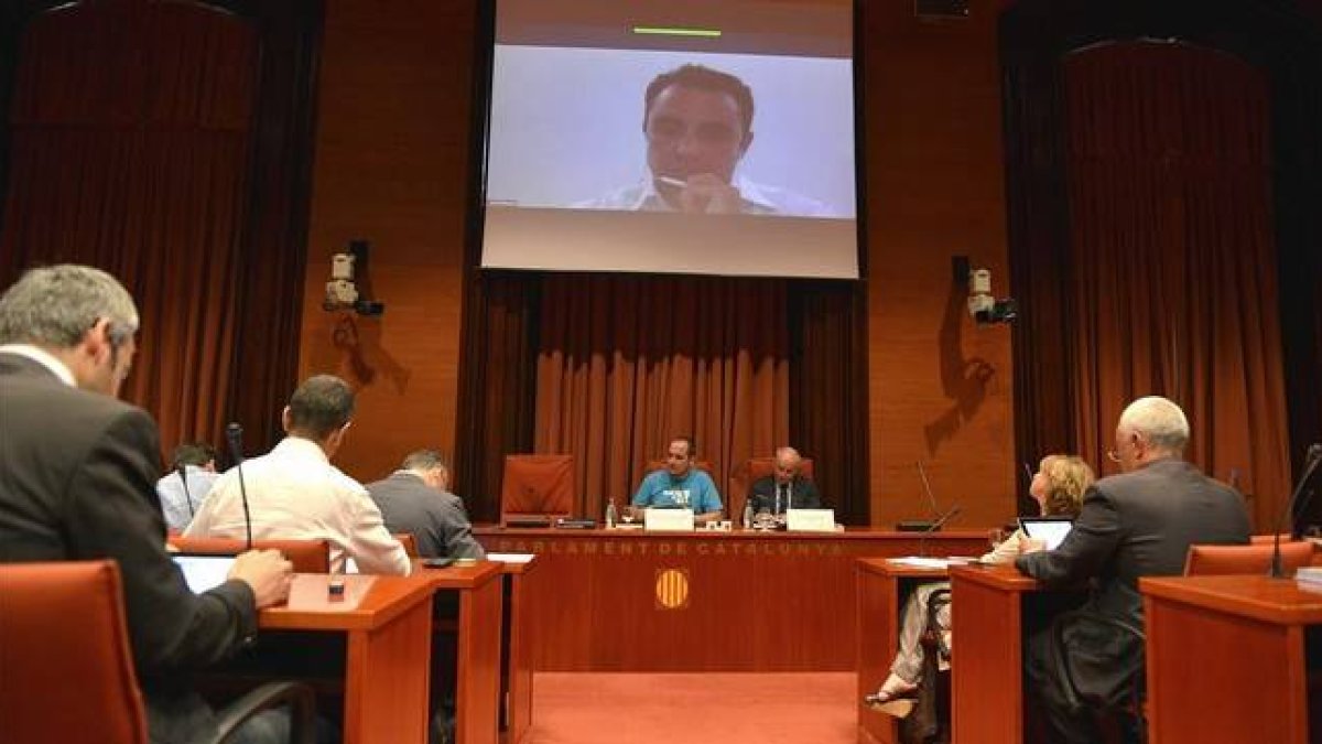Comparecencia de Falciani por videoconferencia en la 'comisión Pujol'.