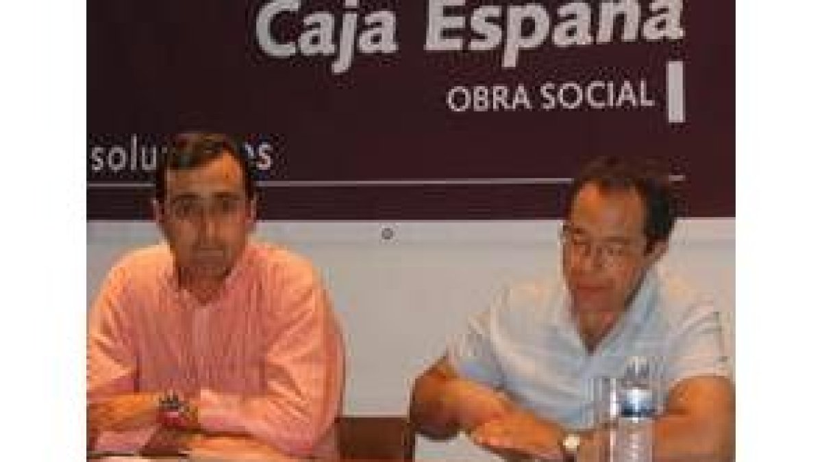 Javier del Valle y Castelao, durante la presentación del nuevo libro