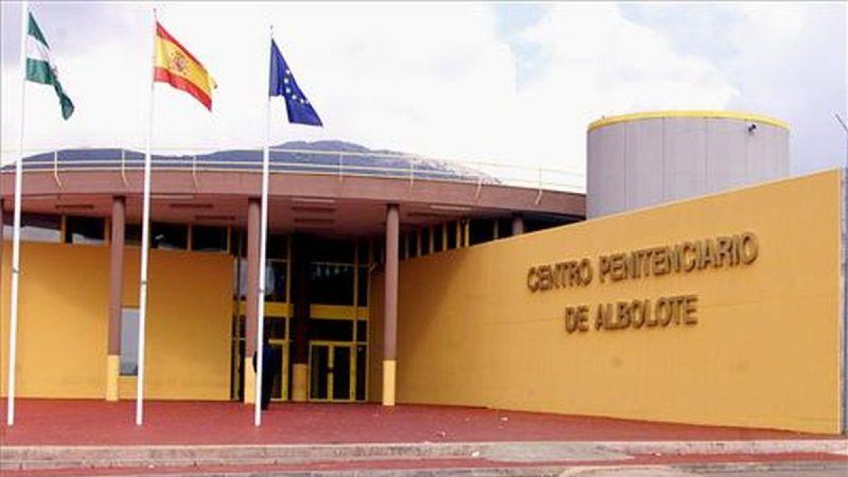 La cárcel de Albolote tiene más presos de ETA que todas las cárceles del País Vasco y Navarra juntas