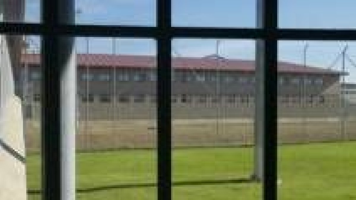 Imagen del centro penitenciario ubicado en la localidad de Mansilla de las Mulas