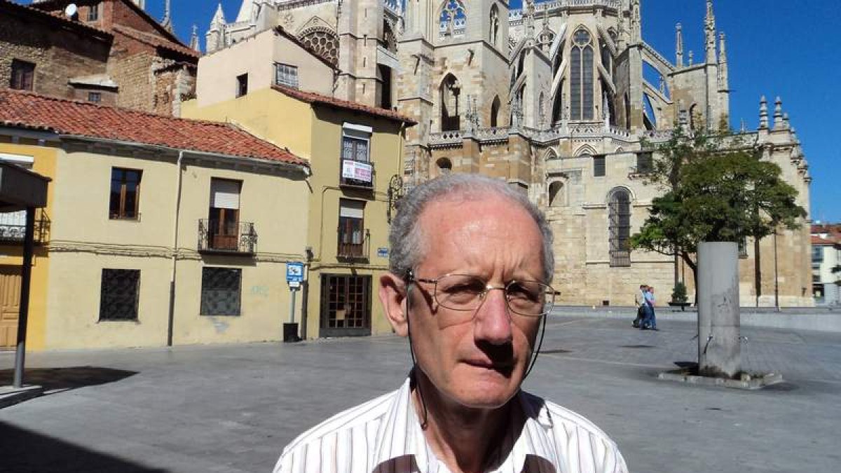 El profesor de Historia del Arte y escritor leonés Carlos Javier Taranilla de la Varga.