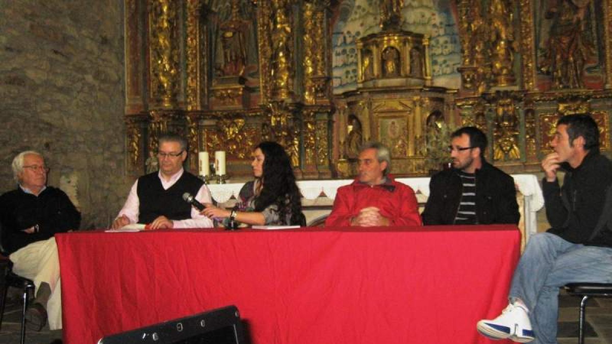 El debate sobre el encierro de hace 20 años tuvo lugar en la iglesia de Santa Marina