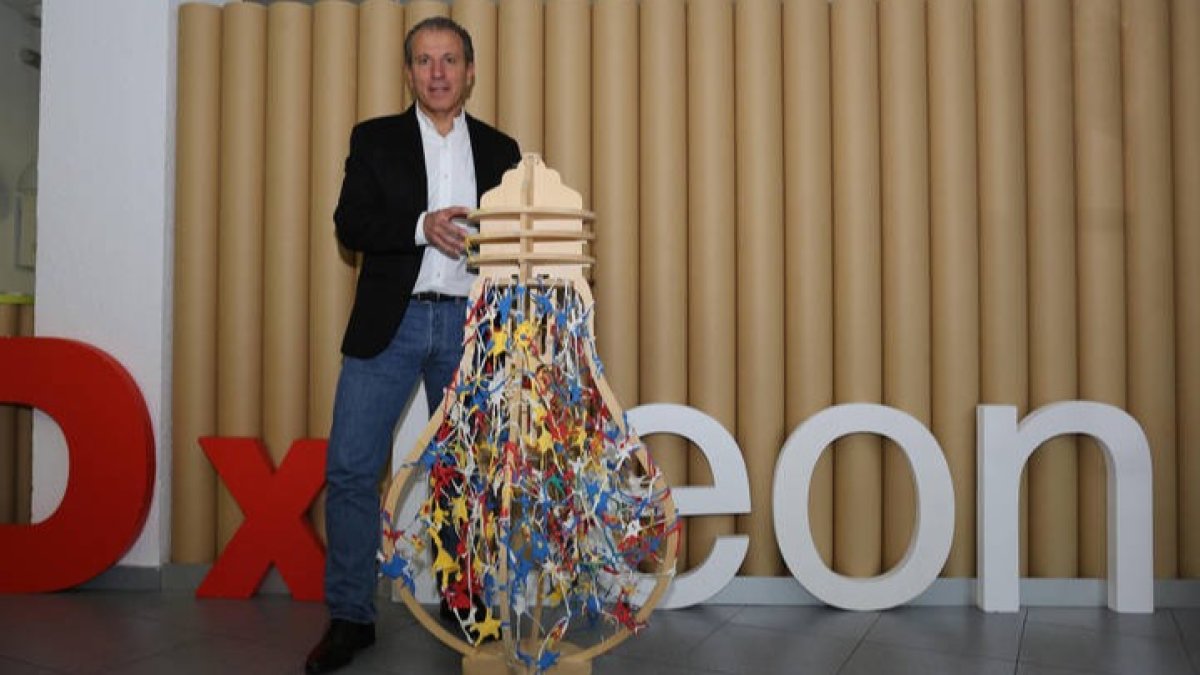 Ernesto González Castañón es el organizador de los eventos TEDxLeón, con la colaboración de un entusiasta equipo de voluntarios. SECUNDINO PÉREZ