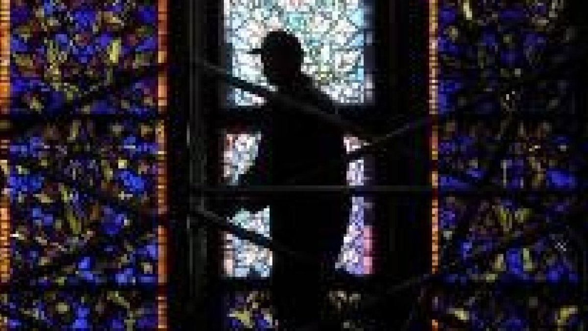 En los próximos días comenzarán las obras para la rehabilitación de las vidrieras de la Catedral
