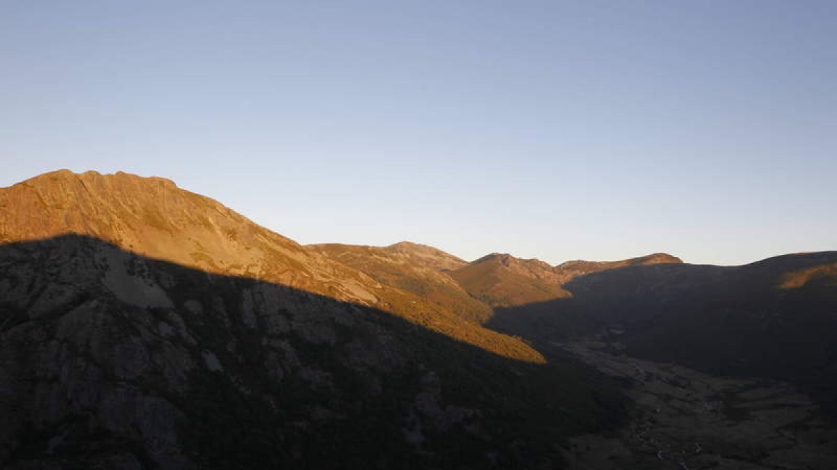 Paisaje de los montes de Laciana. JESÚS F. SALVADORES