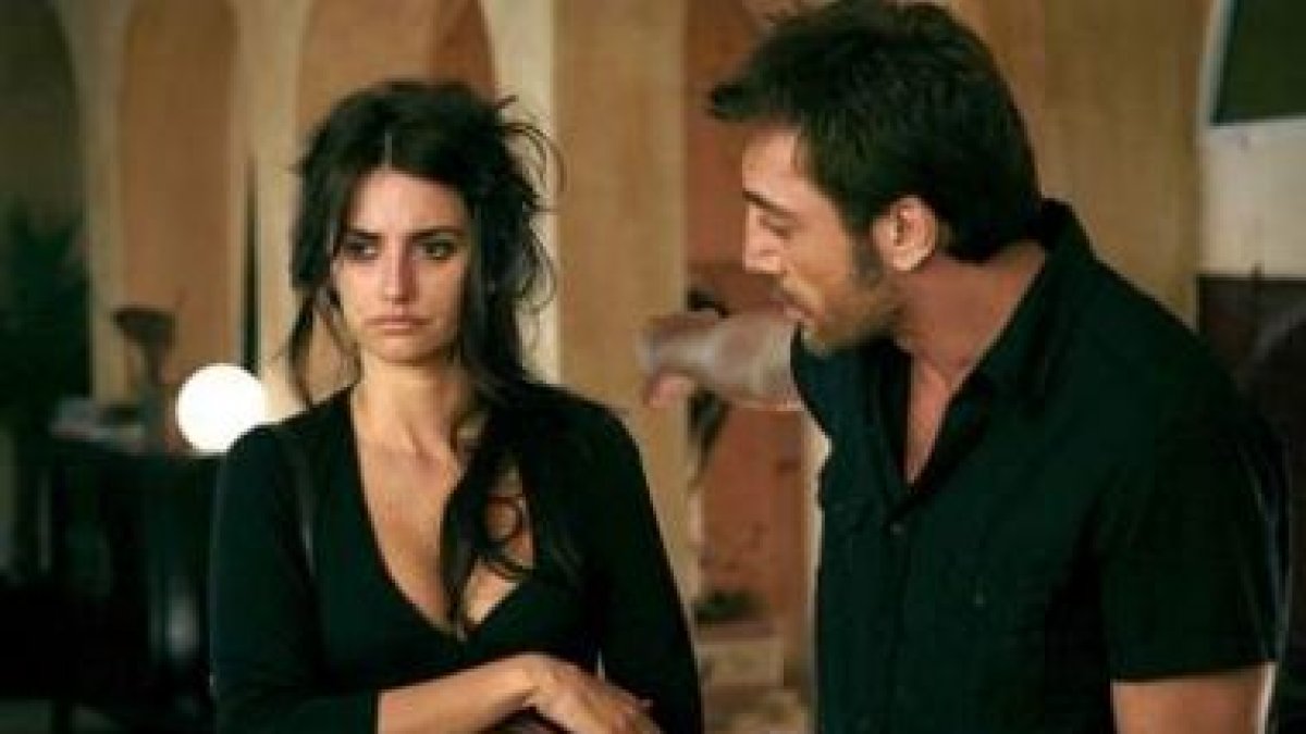 Penélope Cruz y Javier Bardem en una escena de la película «Vicky, Cristina, Barcelona».