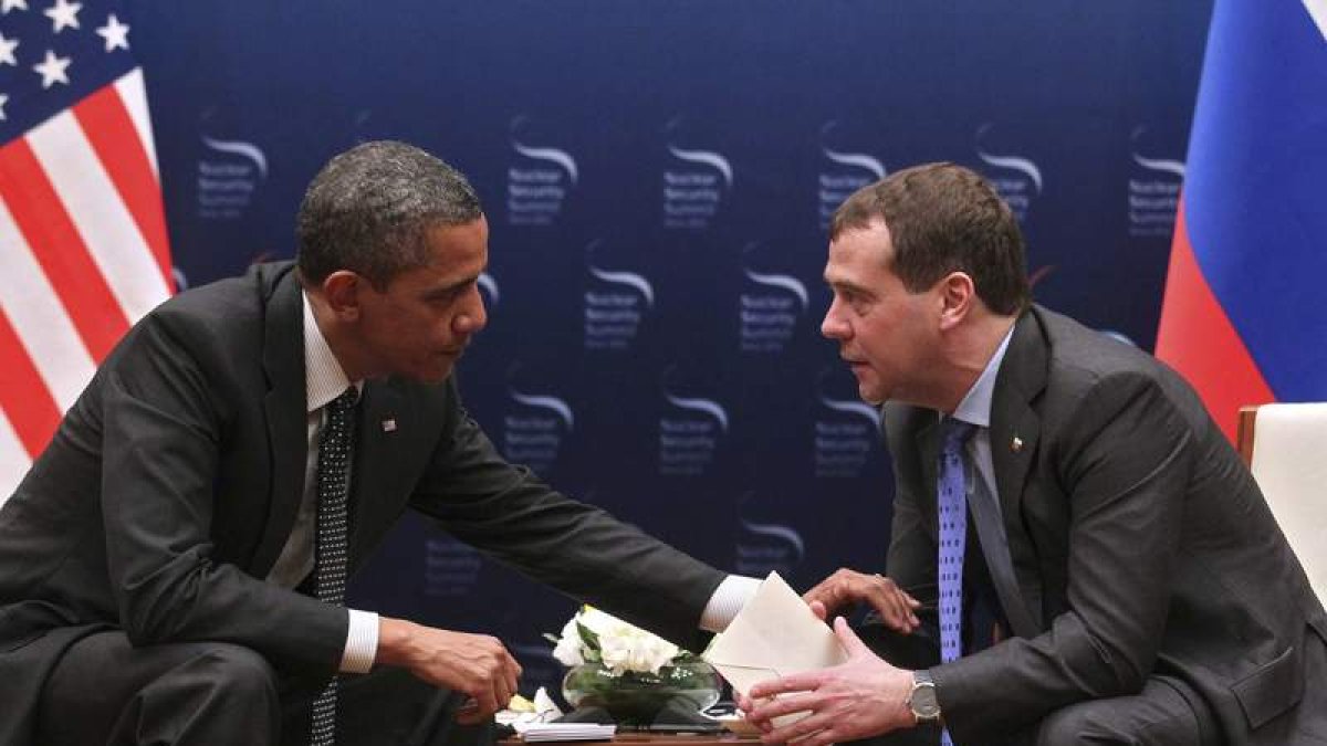 Barack Obama, con su homólogo ruso Dmitry Medvedev en la Cumbre sobre Seguridad Nuclear.