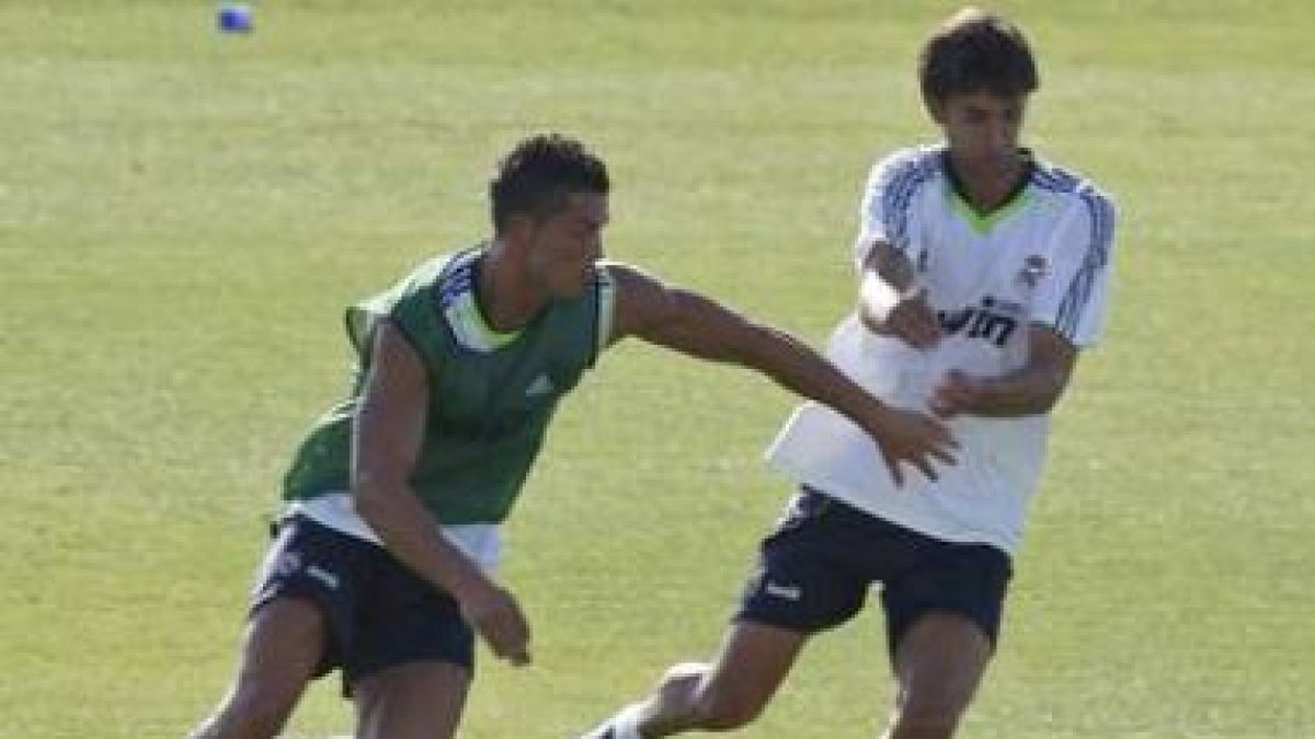 Cristiano Ronaldo participó de manera muy activa en el entrenamiento vespertino delMadrid.