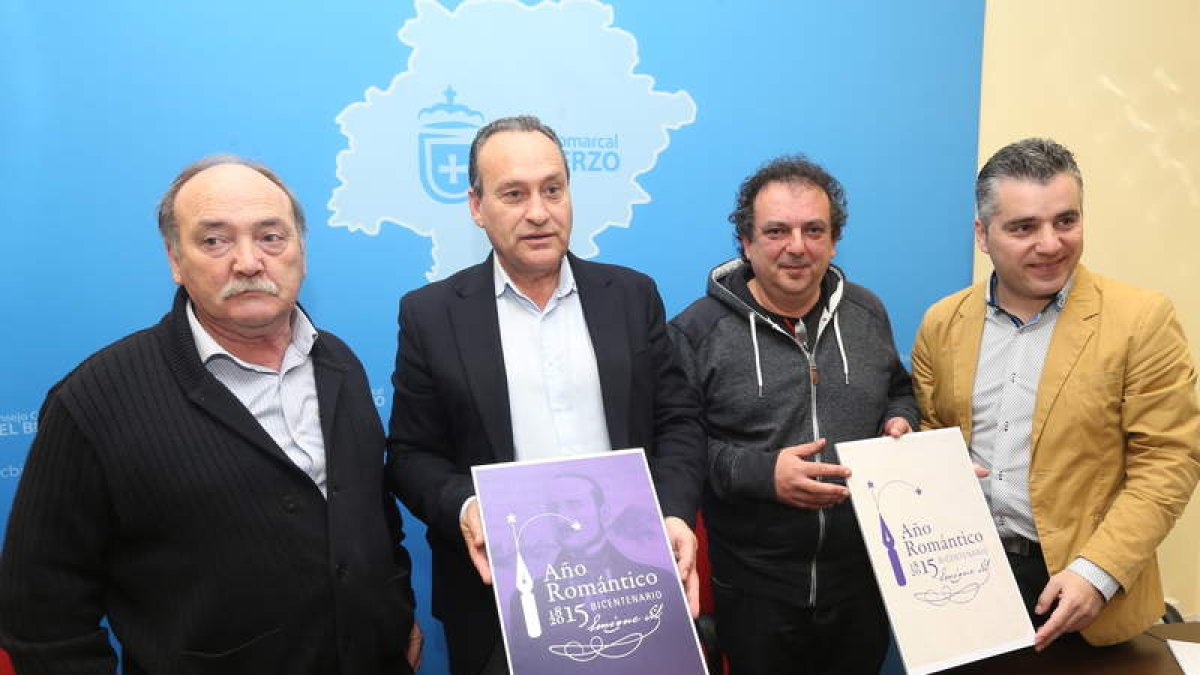 José Manuel Otero (Bembibre), Alfonso Arias (Consejo), Gaztelumendi (Villafranca) y Macías (Ponferrada), ayer con el logo.
