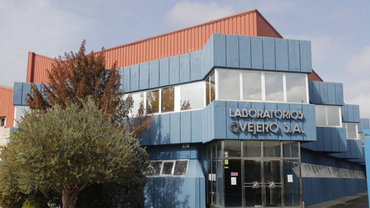 Instalaciones de Laboratorios Ovejero, en León. RAMIRO