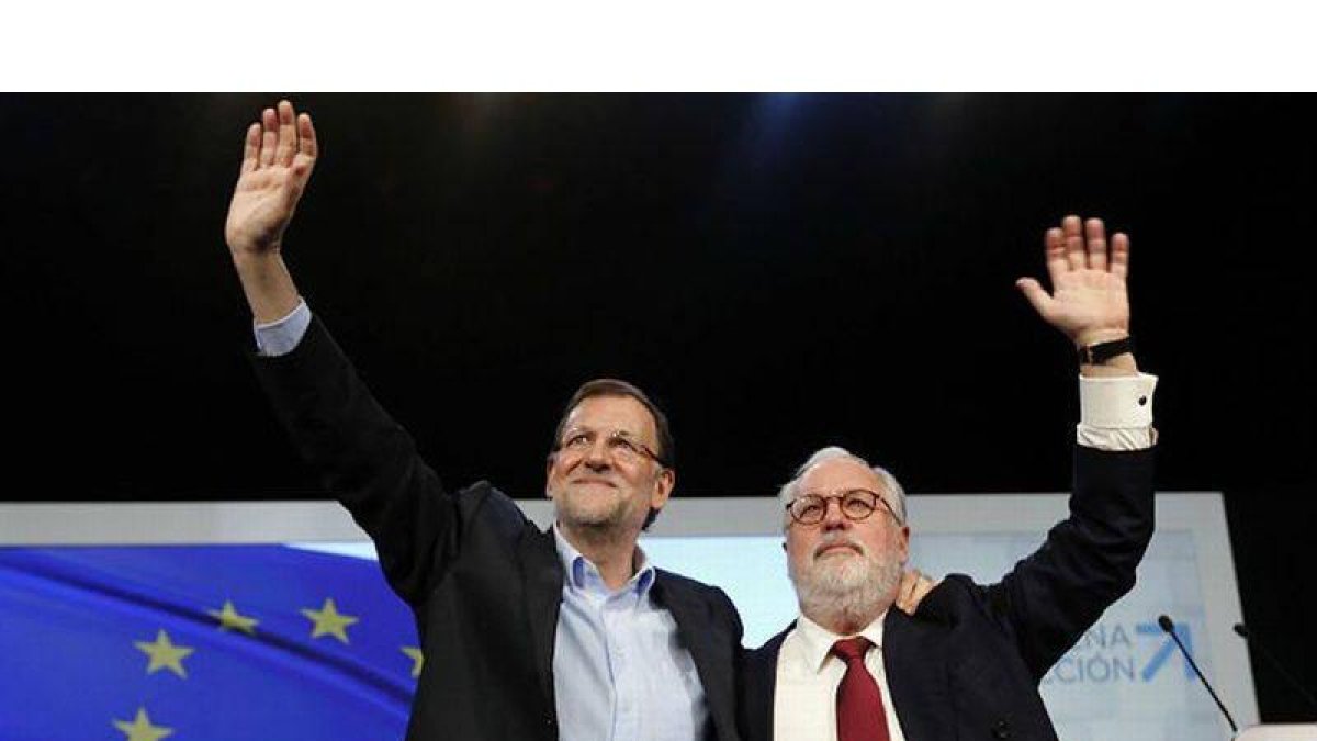 El presidente del Gobierno, Mariano Rajoy, en Toledo, en el acto de presentación del cabeza de lista del PP al Parlamento Europeo Toledo, Miguel Arias Cañete.